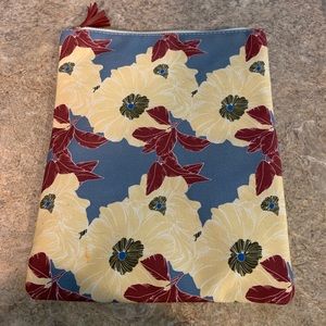 Rachel Pally Reverse Clutch — New